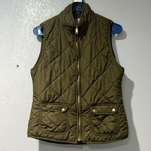 2Sable women’s olive color vest, size S